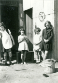 Kath, Barb, Bette and Jo Shields, Stockinbingal