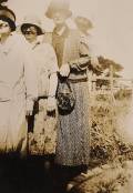 Eliza Dwyer nee Bolan (Aunt Lizzie) with daughters Vera, Annie and Kate